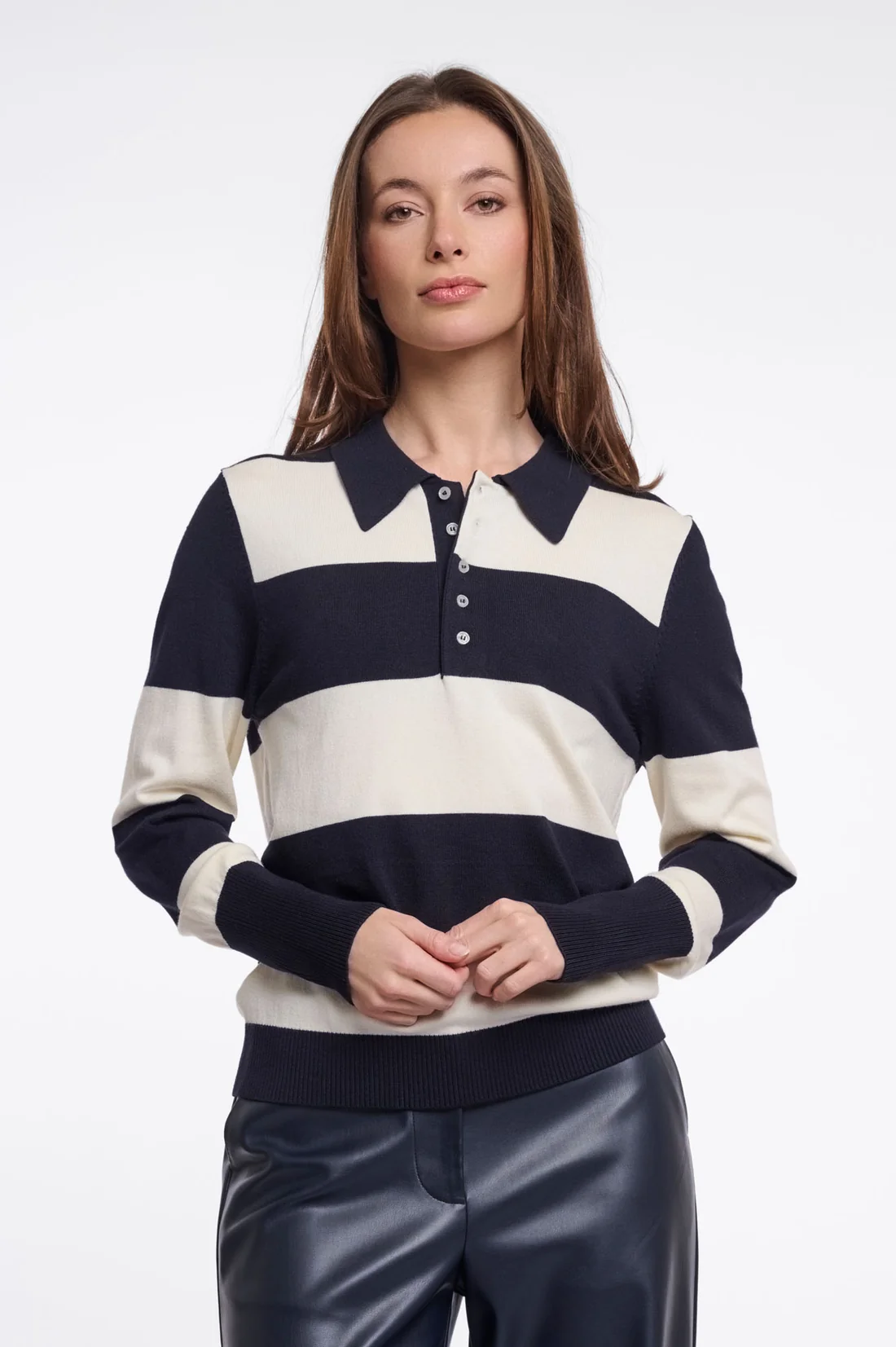Roul.5002611_Dark-Navy-Snow-White_01